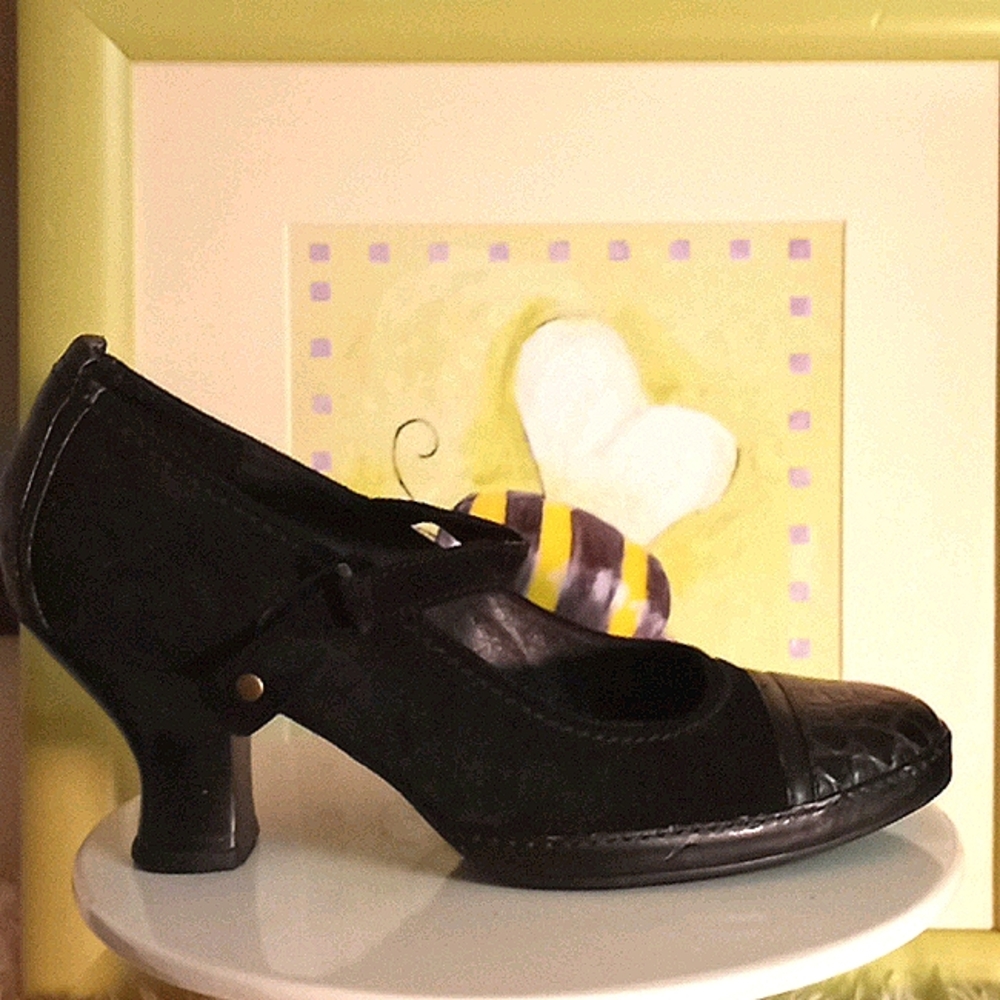 Black suede and leather Maryjanes